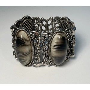 Chunky Vintage Silver Tone Gray and White Animal Print Lucite Bracelet